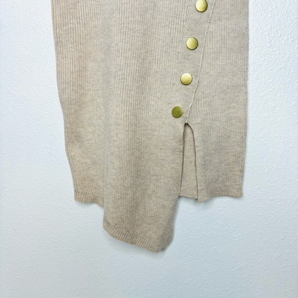 Women’s a symmetrical off the shoulder dress size medium - Picture 3 of 4